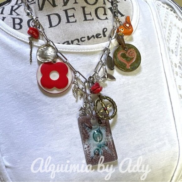 Multi charms vintage necklace - Picture 1 of 2
